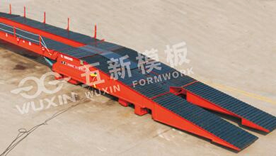YQK型自行式液壓仰拱棧橋